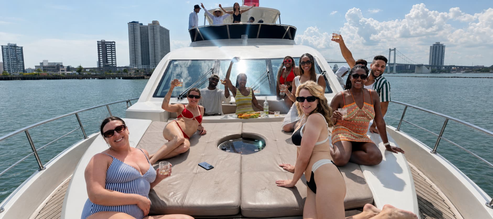 Private Yacht to Cham Island 2